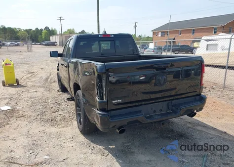 2021 Ram 1500 Big Horn 4X4 6'4 Box z USA, uszkodzony, nr VIN 1C6SRFBT2MN808715